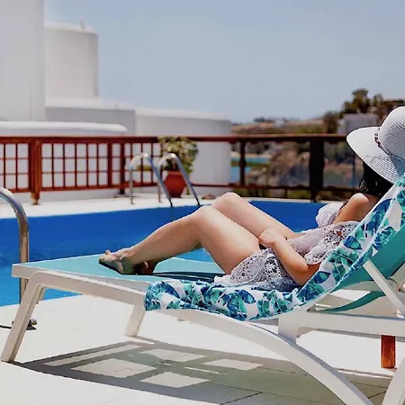 San Antonio Summer House 3* Piso Livadi