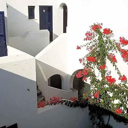 San Antonio Summer House By Ghh Piso Livadi